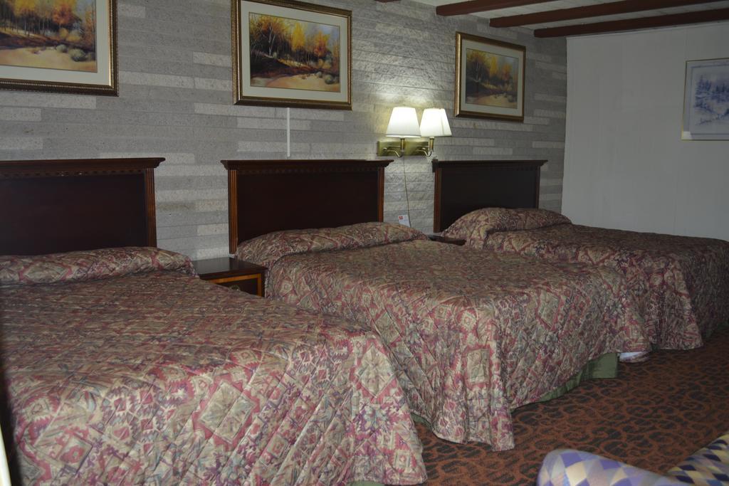 Red Carpet Inn & Suites New Cumberland Bagian luar foto