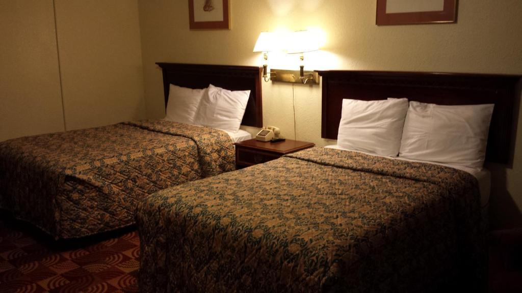 Red Carpet Inn & Suites New Cumberland Ruang foto